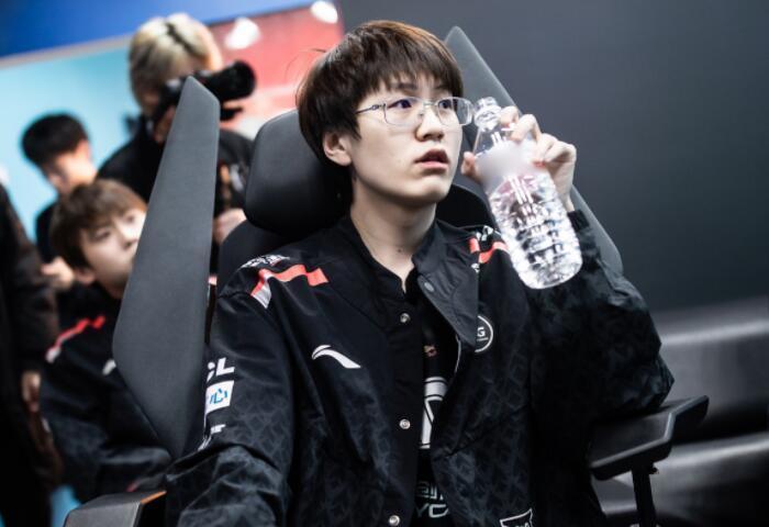 下了球队的 下了球队的